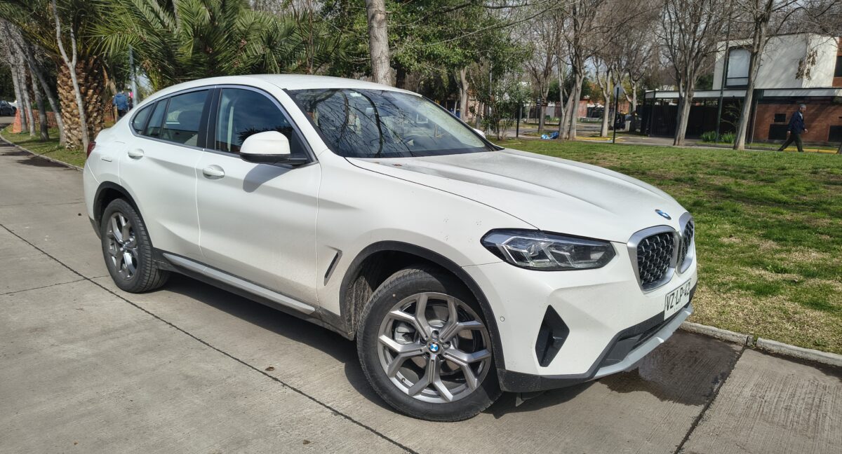 al volante del BMW X4 xDrive20i