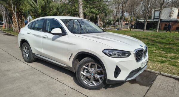 al volante del BMW X4 xDrive20i