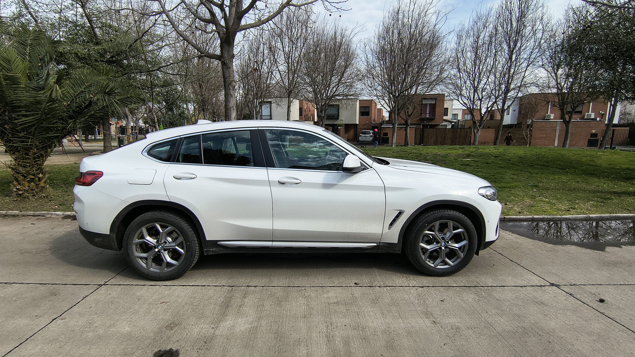 al-volante-del-bmw-x4-xdrive20i