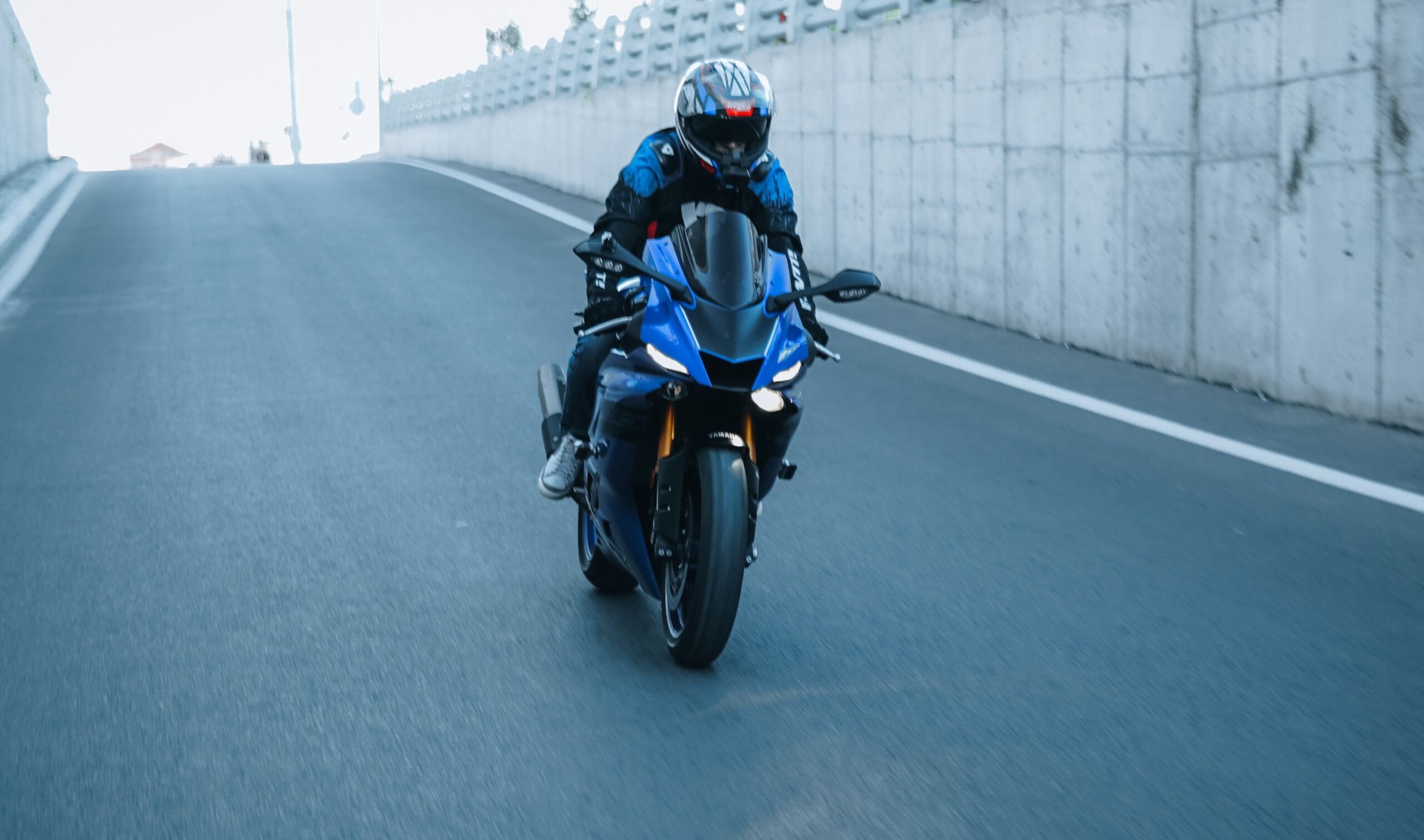 conducir motocicleta reduce el estrés