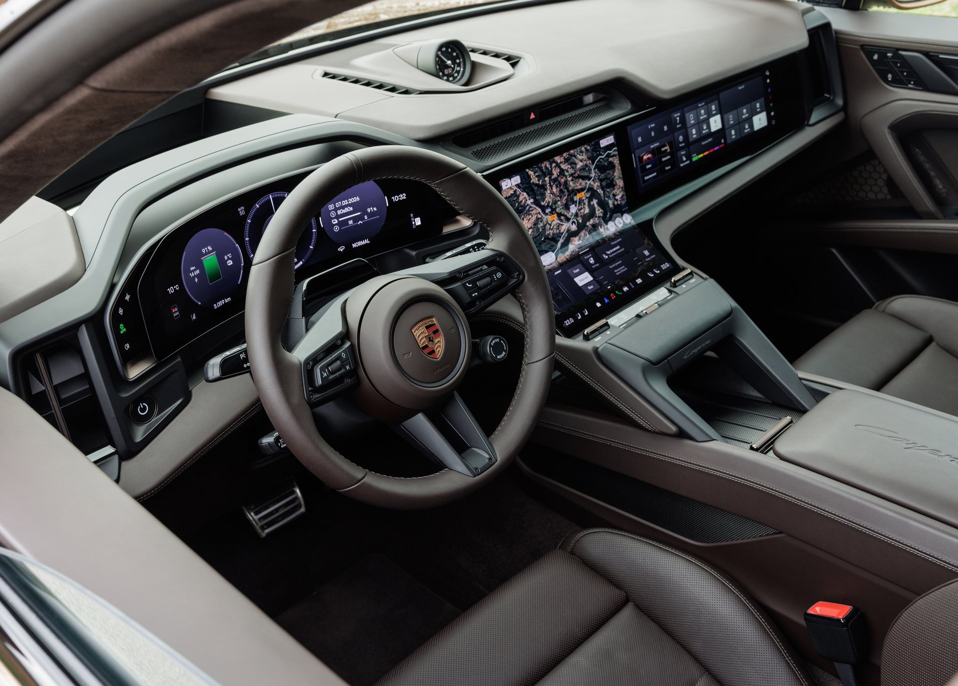 Porsche Cayenne Turbo Electric