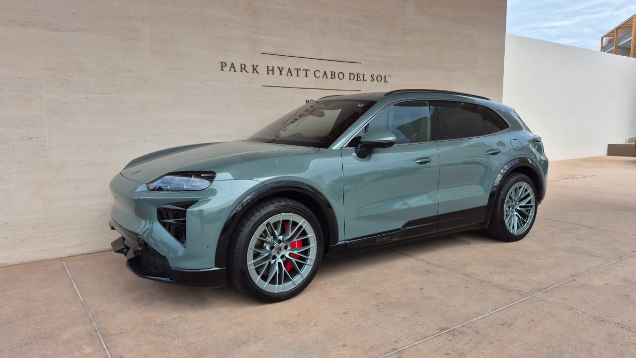 Porsche Cayenne Turbo Electric