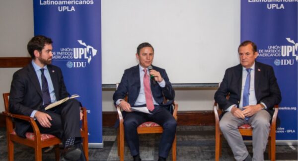 José Antonio Kast Adriasola durante un encuentro de la UPLA