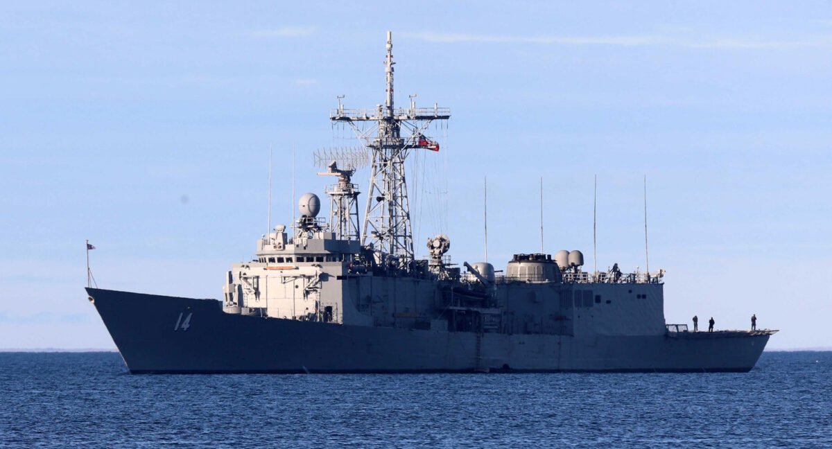 Armada busca científicos chilenos