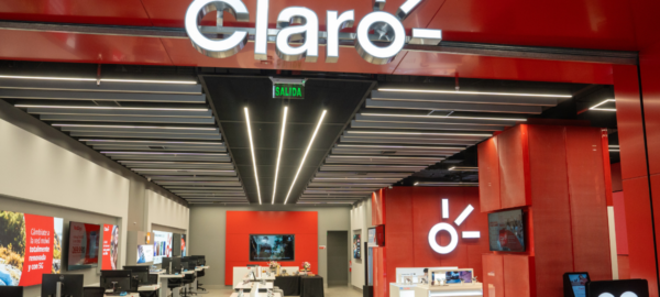 Nueva tienda de las remodelaciones de Claro
