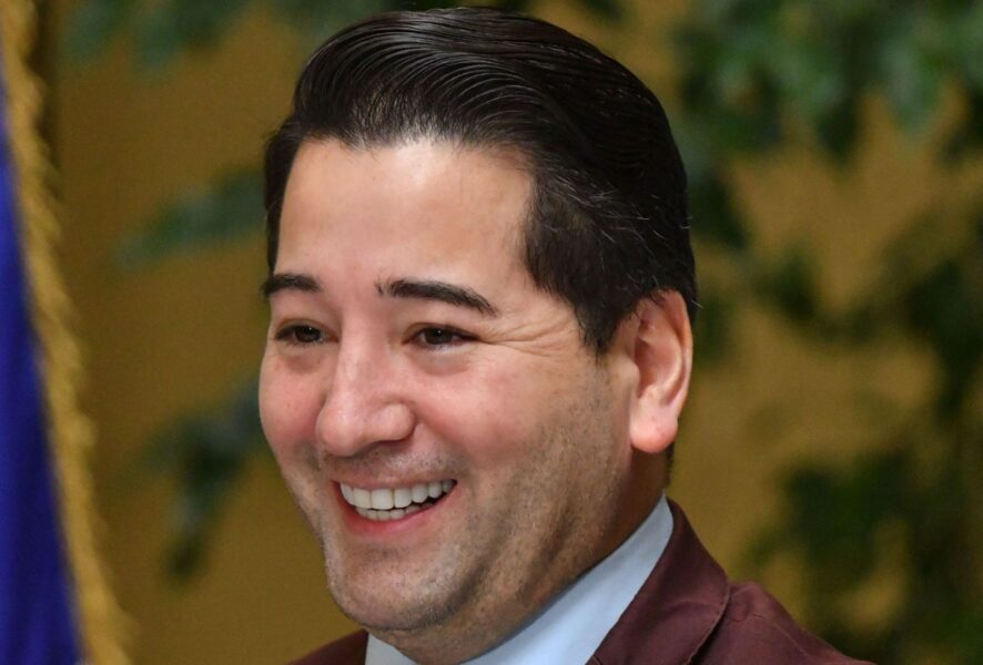 Javier Olivares