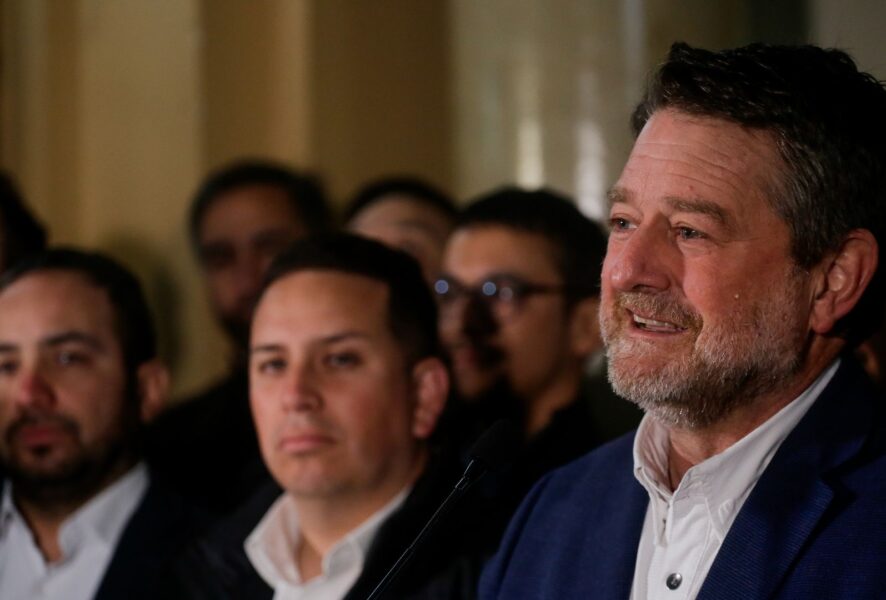 Claudio Orrego (3)