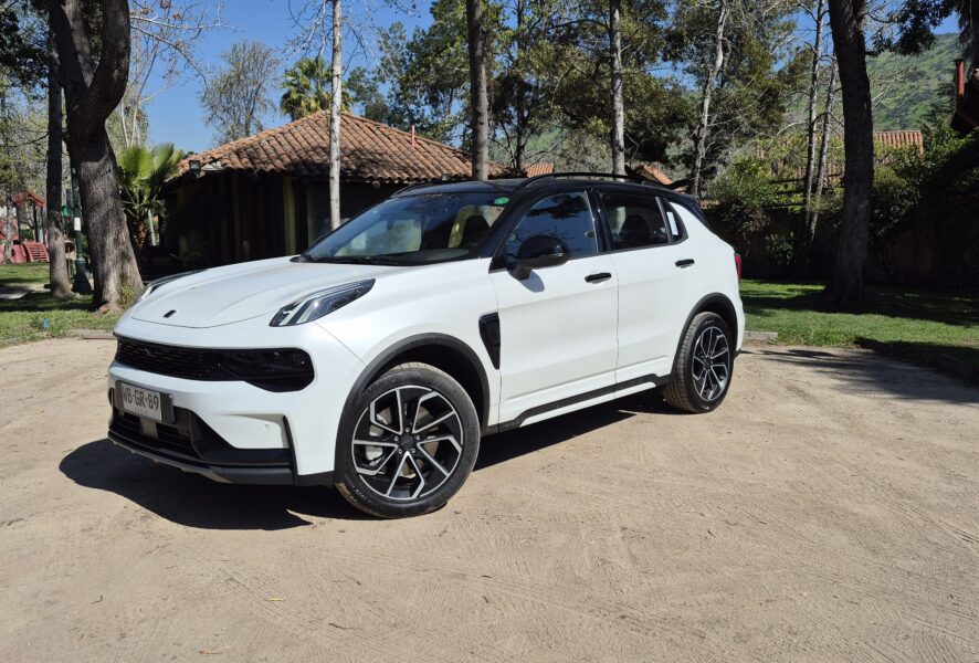Lynk & Co 01