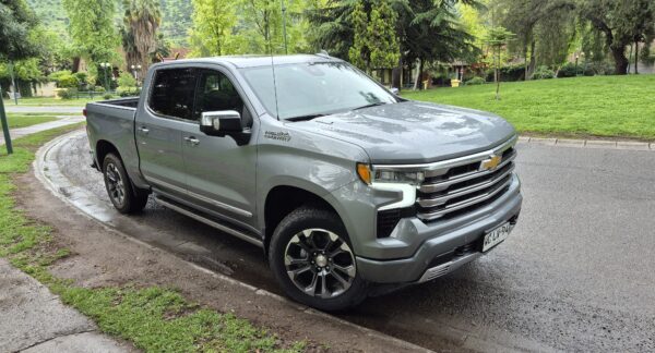 Chevrolet Silverado High Country