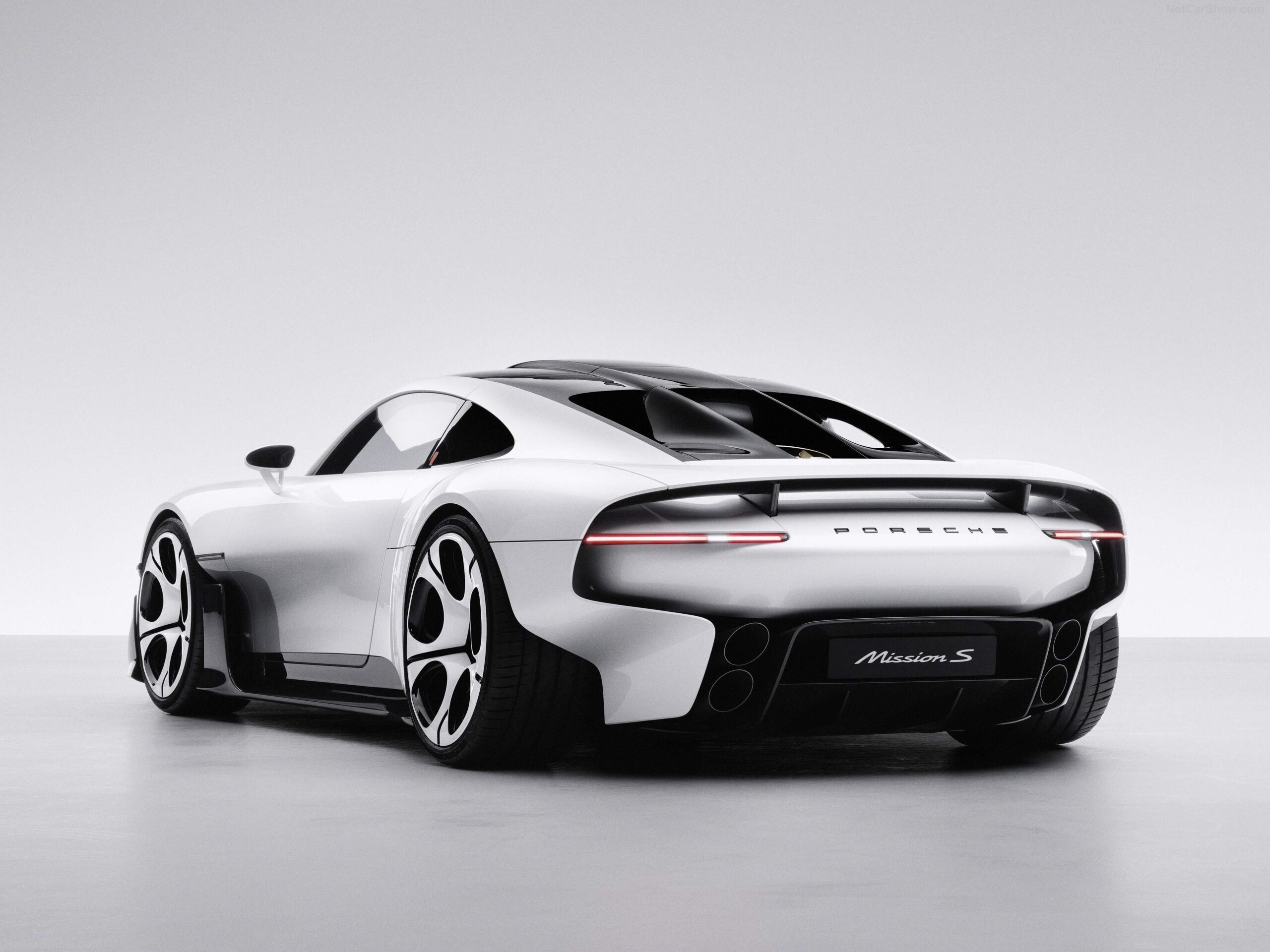Porsche Mission S
