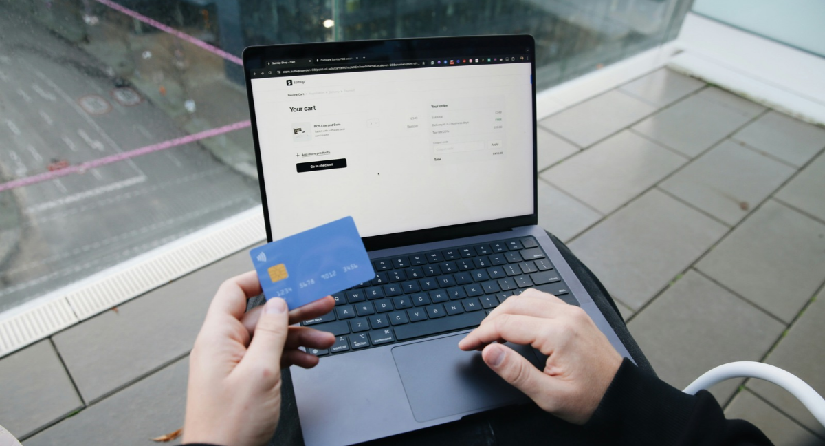 persona pidiendo crédito de consumo machbank