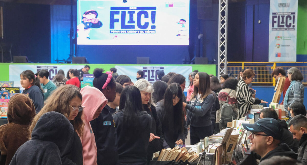 Feria del Libro y el Cómic en Cerro Navia