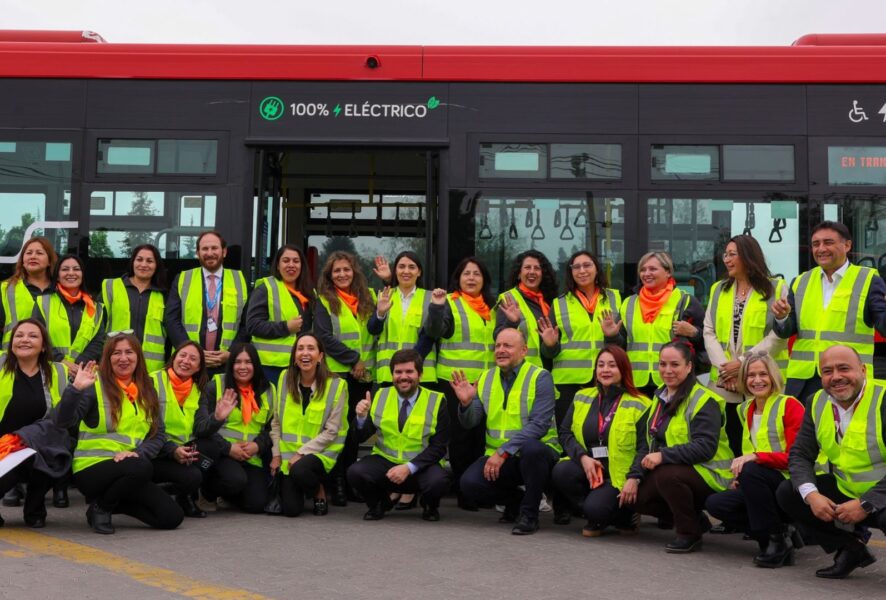 Mujeres conductoras de Red Movilidad