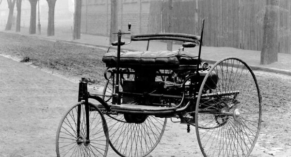 primera foto de un auto